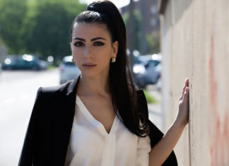 Коханка – нахабна злодійка у дружини і дітей, або кохана жінка?