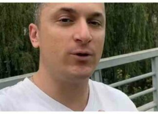 Жінка не розуміє і не чує свого чоловіка