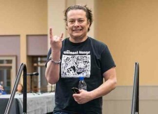 Спаситель людства джон коннор (3 фото)