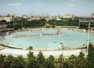 Яким був найбільший в срср басейн “москва«, і що з ним стало