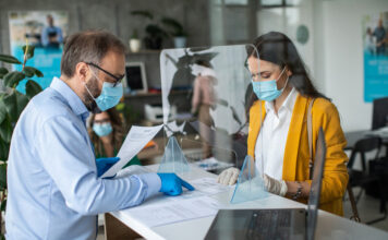 Чи завжди банку потрібно знати про позичальника якомога більше?