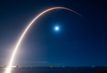 SpaceX знову встановлює рекорд запуску