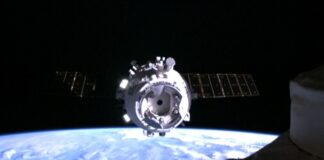 China lanza un barco de rescate de emergencia a la estación espacial después del impacto de escombros