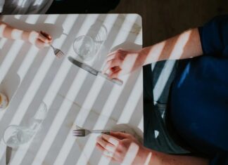 Переривчасте Голодування Не Дає Переваг у Втраті Ваги, Стверджують Дослідники