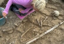 Angelsaksische graven onthullen wapens als symbolen van verlies, identiteit en toekomstige ambities