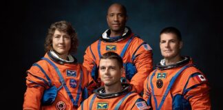 A New Moon Race Begins: NASA and China Lead the Way