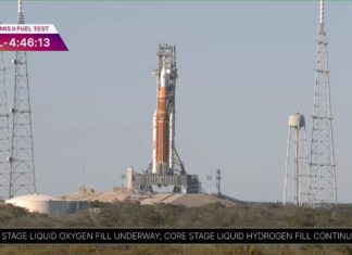 NASA готується до запуску ракети Artemis 2, незважаючи на витік палива