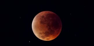 Krwawy Księżyc w marcu 2026 r.: zaćmienie Księżyca sygnalizuje wczesną wiosnę