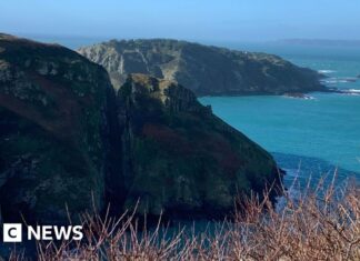 Мешканці острова Сарк Визначають Майбутнє свого будинку