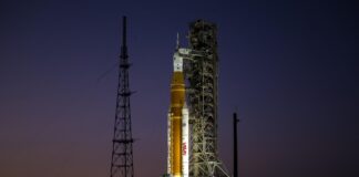 Artemis 2: Чому Висадки на Місяць Поки Ні?