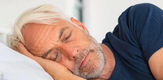 Oltre il riposo: perché i sonnellini possono essere un indicatore critico di salute per gli anziani