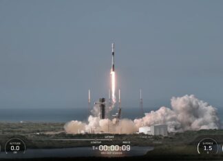 Як дрон SpaceX для ремонту супутників продовжує життя геостаціонарних апаратів
